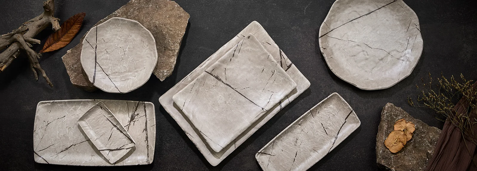 Kulsan Melamin Tabaklar kategorisi - Beyaz ve desenli modern yemek tabağı çeşitleri