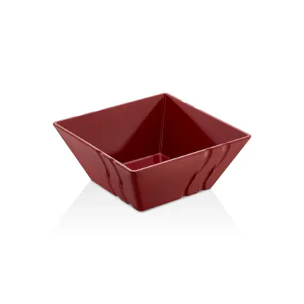 24x24 cm ölçülerinde, 10 cm yüksekliğe ve 3 litre hacme sahip kendinden dalga desenli parlak mürdüm kırmızı kare HappyChef melamin açık büfe salata reyonu ve meze teşhir kasesi.