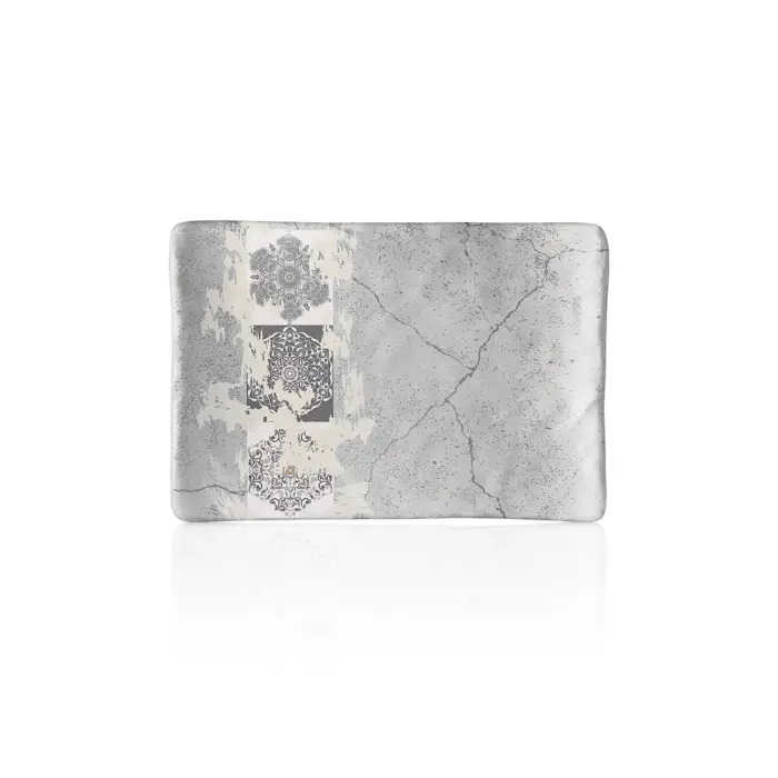 27,7x19,2 cm ölçülerinde, 2,8 cm yüksekliğe sahip gri beton efektli ve etnik mandala desenli dikdörtgen HappyChef açık büfe sunum ve meze teşhir tabağı.