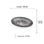 35x26 cm ölçülerinde, koyu renk mermer desenli ve doğal taş dokulu yüzeye sahip oval servis ve sunum tabağı.
